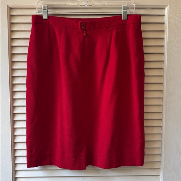 Red Vintage 100% wool skirt size 12 - Picture 2 of 6